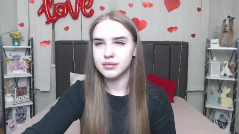 Snapshot of laurahlot chatting on April 2026 06:13:01 AM LauraHlot online show from April 2026 06:13:01 AM