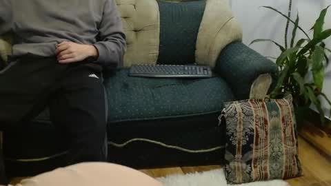 Snapshot of lauralei_01 chatting on February 2025 03:34:02 AM Laura and Phillipe SEE YOU AGAIN ON JANUARY 12 2025 HAPPY NEW YEAR online show from February 2025 03:34:02 AM