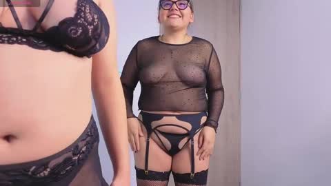 Laura online show from May 2026 09:45:02 PM