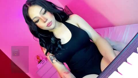 Your sweet Laura online show from January 2026 02:47:02 AM