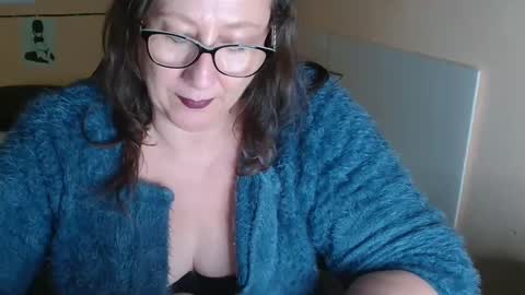 laureanne online show from December 2024 03:33:02 PM