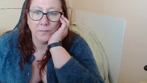 laureanne online show from February 2025 01:48:02 PM