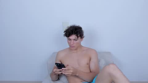 Laureent online show from March 2025 10:03:02 AM