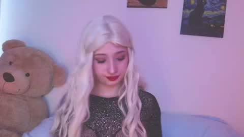 Snapshot of laurem_goddess chatting on July 2026 07:49:02 PM Laurem online show from July 2026 07:49:02 PM