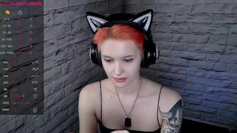 Snapshot of lauren_raquel chatting on April 2026 04:48:02 PM Eva online show from April 2026 04:48:02 PM