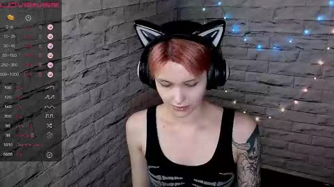 Snapshot of lauren_raquel chatting on May 2026 06:27:01 PM Eva online show from May 2026 06:27:01 PM