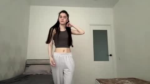 laurenadupuy online show from June 2026 01:17:02 PM