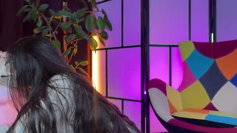 Snapshot of laurenbrite chatting on November 2025 11:29:01 PM Lauren Brite online show from November 2025 11:29:01 PM