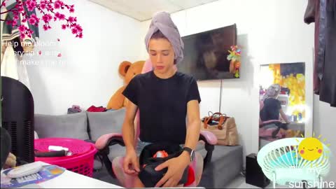 Snapshot of laurencesophiets chatting on April 2026 09:21:02 PM SF online show from April 2026 09:21:02 PM