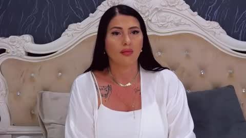 Laura online show from July 2026 03:27:02 PM