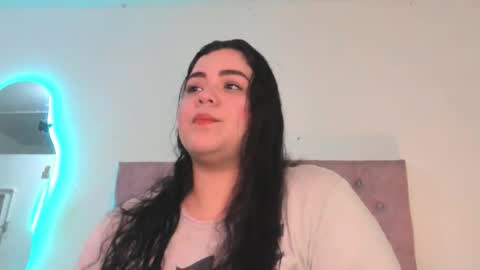 laurenlaine online show from April 2026 04:11:02 PM