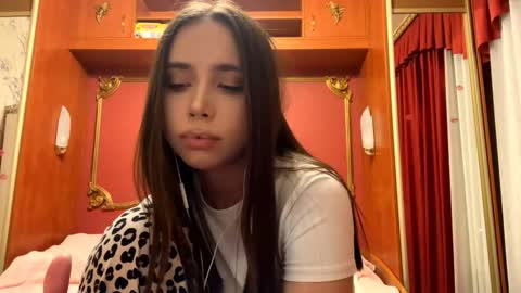 Laura online show from January 2026 02:22:02 PM