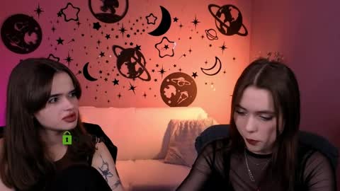 Laure online show from April 2026 01:16:01 PM