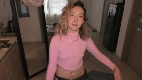 Snapshot of laurenn_111 chatting on May 2026 09:45:02 PM laurenn_111 online show from May 2026 09:45:02 PM