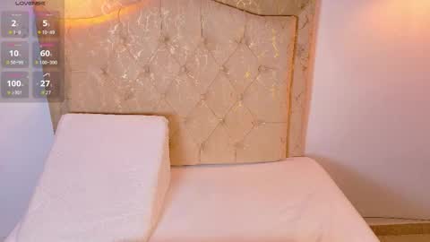 laurenn_smitth online show from April 2026 01:16:02 PM