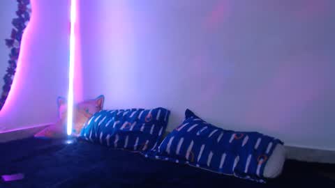 Lauren online show from February 2026 11:53:02 PM