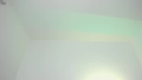 laurensmith9 online show from November 2025 08:31:01 PM