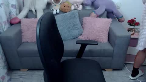 Snapshot of laurensweety_ chatting on February 2025 12:38:02 AM Laura online show from February 2025 12:38:02 AM