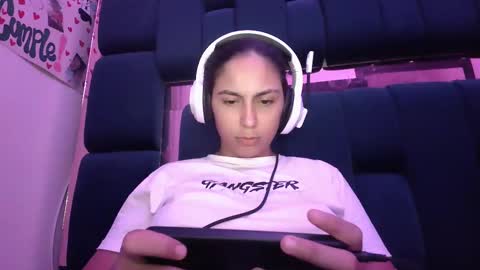 Snapshot of laurent0502 chatting on December 2024 06:41:01 AM Laurent online show from December 2024 06:41:01 AM