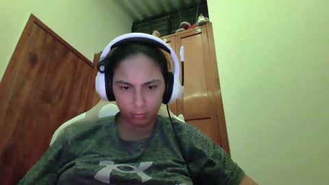 Snapshot of laurent0502 chatting on December 2024 06:55:02 AM Laurent online show from December 2024 06:55:02 AM