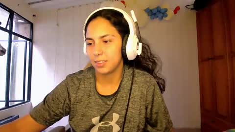 Snapshot of laurent0502 chatting on January 2025 10:40:01 PM Laurent online show from January 2025 10:40:01 PM