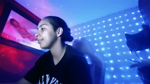 Snapshot of laurent0502 chatting on February 2025 03:13:02 AM Laurent online show from February 2025 03:13:02 AM