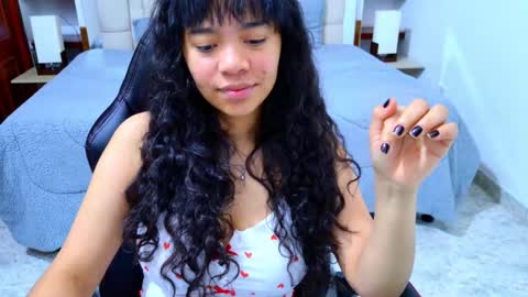 laurent online show from November 2025 03:08:02 AM