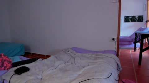 Lucie  online show from January 2025 06:14:01 PM