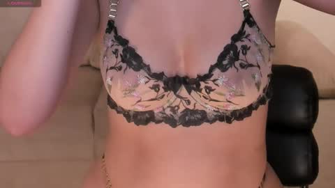 Laurent Rosse  online show from December 2025 07:19:02 PM