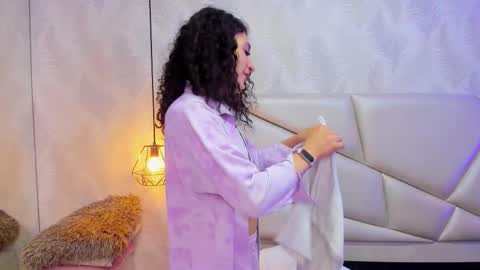 Laurent online show from December 2025 10:57:02 AM