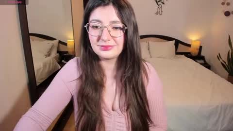 Snapshot of laurielay chatting on April 2026 12:43:01 PM Laurie online show from April 2026 12:43:01 PM