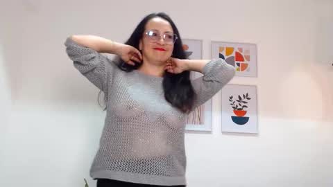 Laury  online show from February 2026 08:08:02 PM