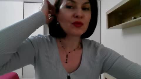 Diana  online show from November 2025 05:56:01 PM