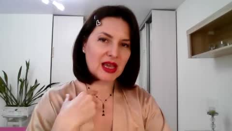 Diana  online show from April 2026 02:51:01 PM