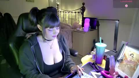 Snapshot of lavenderrzz19 chatting on February 2026 04:22:02 PM Lavenderrzz online show from February 2026 04:22:02 PM