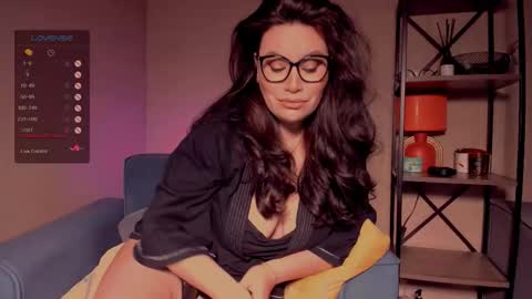 Laverna online show from September 2025 03:06:02 AM