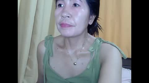 Snapshot of lavine1983 chatting on October 2025 02:22:02 AM lavine1983 online show from October 2025 02:22:02 AM