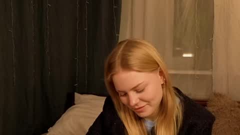Hi Im Leila online show from May 2026 09:11:02 PM