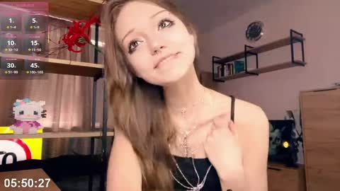 Snapshot of lawanafrontera chatting on June 2026 10:10:02 AM IVI online show from June 2026 10:10:02 AM