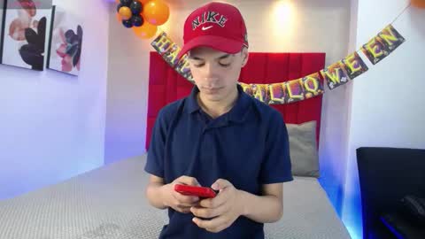 Snapshot of lawford_mike chatting on October 2025 08:30:02 PM Mike online show from October 2025 08:30:02 PM