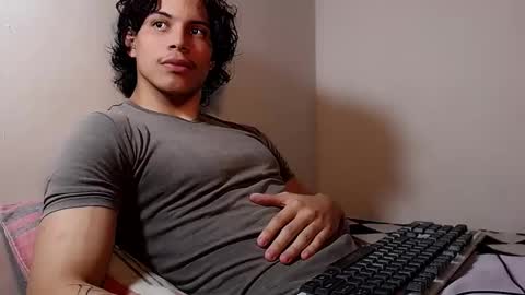 ZAmbrano online show from April 2026 05:21:01 AM