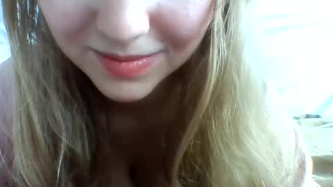 layannalea online show from February 2025 08:49:02 PM