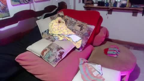 Snapshot of laye19 chatting on December 2024 11:04:01 PM Laye19 online show from December 2024 11:04:01 PM