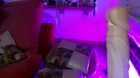 Snapshot of laye19 chatting on December 2024 09:00:01 AM Laye19 online show from December 2024 09:00:01 AM