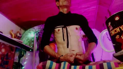 Snapshot of laye19 chatting on December 2024 03:22:01 PM Laye19 online show from December 2024 03:22:01 PM