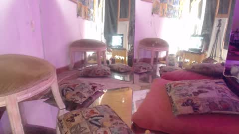 Snapshot of laye19 chatting on February 2025 05:01:02 PM Laye19 online show from February 2025 05:01:02 PM