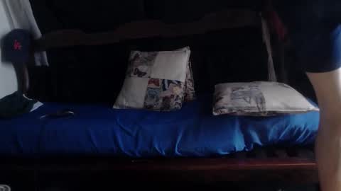 Snapshot of laye19 chatting on September 2025 06:02:02 PM Laye19 online show from September 2025 06:02:02 PM