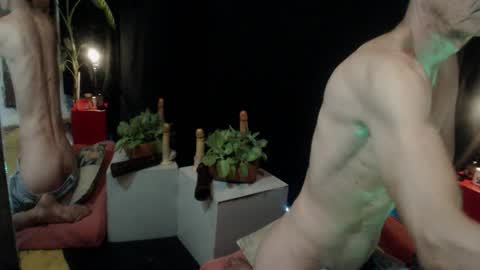 Snapshot of laye19 chatting on October 2025 05:16:02 AM Laye19 online show from October 2025 05:16:02 AM