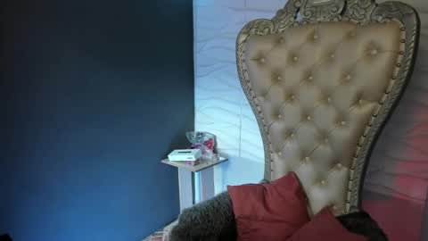 Layla online show from March 2026 08:13:02 PM