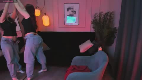 layla_glam online show from April 2026 01:41:02 PM